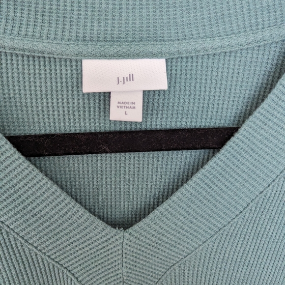 $10 SALE J Jill Long Sleeve Thermal Top V Neck size large sage green capsule - Picture 3 of 12